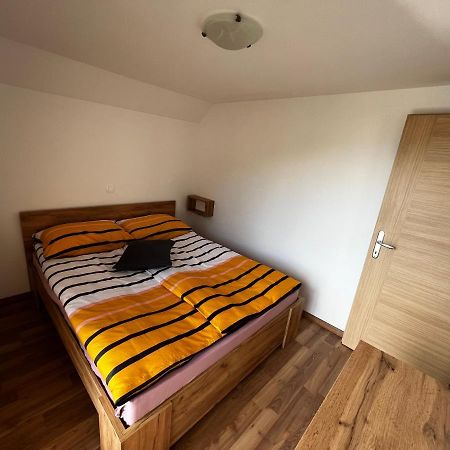 Apartma Ela 지고르니예 고르예 외부 사진